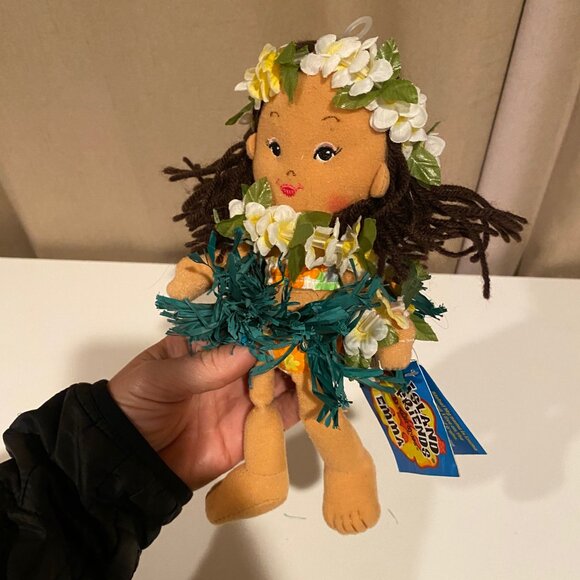 Island Friends Emma O’ahu 9 Hawaiian Plush Doll w Tags - Picture 2 of 4